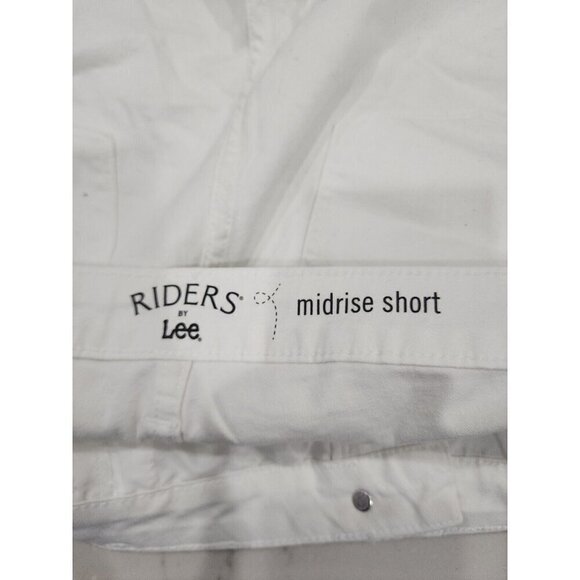Lee Jean Shorts Mid-rise White 8" Inseam Boho Belt NWT Women's 18 - Picture 3 of 7